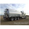 Image 3 : 2013 WESTERN STAR 4900SB TRI-DRIVE TANK TRUCK