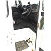 Image 8 : 2009 IHC DURASTAR 4400 S/A GARBAGE TRUCK