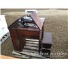 Image 2 : (2) SEWING MACHINES