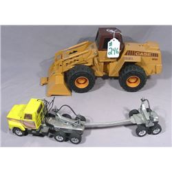 TWO VINTAGE METAL VEHICLES