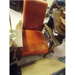 ANTIQUE OAK MORRIS CHAIR ON CASTERS