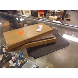VINTAGE SHARPENING STONE IN ORIGINAL WOOD CASE