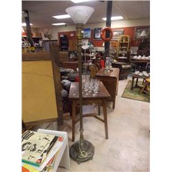 VINTAGE FLOOR LAMP