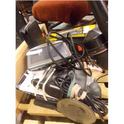 LOT - INCLUDES - TOM TOM WITH ACCESSORIES PROGRAMABLE CD, CASE, REMOTE , CHARGER, ETC - PLUS!!! - SA