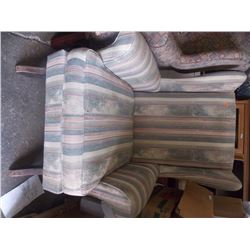 VINTAGE ROCKING ARM CHAIR