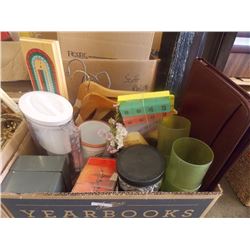 BOX - HANGES, METALIC SAND AND MORE
