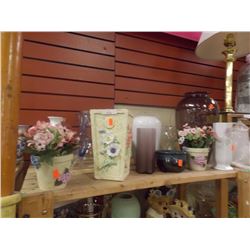 SHELF - VASES / PLANT POTS