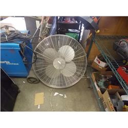 LARGE INDUSTRIAL FAN WITH MOTOR AND CORD