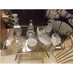 COLLECTABLE GLASSWARE - 11PC