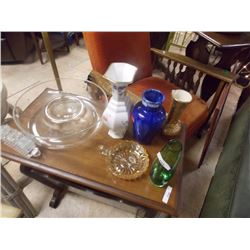 CRYSTAL SALT & PEPPER WITH GLASS CHIP & DIP  DISH & 4 VASES & AMBER GLASS DISH AND GREEN VASE