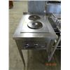 Image 1 : Wells 4-Leg, 2-Burner Electric Range