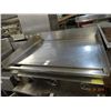 Image 1 : Gas 3' Flat Grill - Needs 2 Knobs