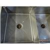 Image 3 : S/S 3-Comp Sink w/Wand, Drain Controls & Undershelves