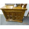 Image 4 : Tiger Oak Scalloped Edge Dining Table, China Hutch & Server