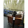 Image 2 : Floor Lamp