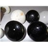 Image 5 : 22 porcelain, brass & copper door knobs
