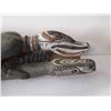 Image 8 : African statue of man with alligator