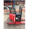 Image 2 : RAYMOND MODEL 6000LB PALLET JACK WITH CHARGER