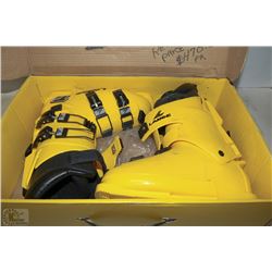 LANGE DOWNHILL SKI BOOTS LADIES 7.5