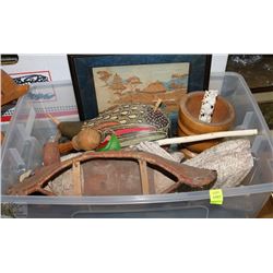 TOTE OF DECORATIVE ITEMS INCLUDING 3D CORK ART