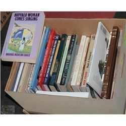 BOX OF VARIOUS BOOKS INCLUDING CRAFTING BOOKS