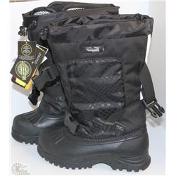 NEW ICE FIELDS WINTER BOOTS SIZE 4