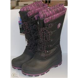 NEW WOMENS WINTER BOOTS SIZE 4