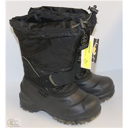 NEW ICE FIELDS WINTER BOOTS SIZE 1
