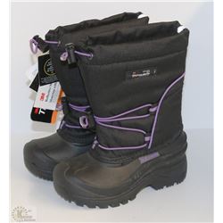 NEW KIDS ICE FIELDS WINTER BOOTS SIZE 3