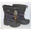 Image 1 : NEW ICE FIELDS KIDS WINTER BOOTS SIZE 1