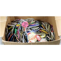 COLLECTION OF 700+ PINS/BUTTONS