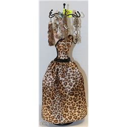 LADY IN A LEOPARD PRINT DRESS FILLED