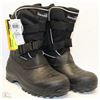 Image 1 : NEW WINTER BOOTS SIZE 6