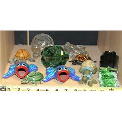 LOT OF ANIMAL THEMED GLASSWARE