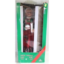 ANIMATED MRS CLAUS /MOVABLE 26" TALL