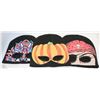 Image 1 : 3 PACK OF GLOW IN THE DARK HALLOWEEN TOQUES