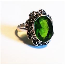 GREEN PERIDOT & STERLING SILVER RING SZ 8.5