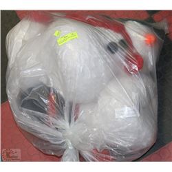 LOT OF 3 LARGE PLUSHY SNOWMEN - CONDITION NEW