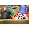 Image 1 : BOX OF ASSORTED HALLOWEEN DECOR - INDOOR+OUTDOOR