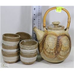 POTTERY KETTLE