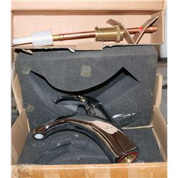 PRICE PFISTER CHROME SINGLE CONTROL ROMAN TUB