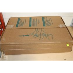 LOT OF 3 NEW TOILET SEATS ON CHOICE