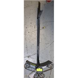 DECORATIVE HOSE STAND