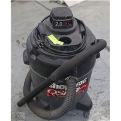 SHOP VAC WITH HOSE