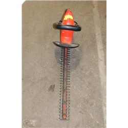 BLACK AND DECKER TRIMMER