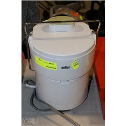 BRAUN JUICER