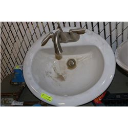 SINK WITH MOEN FAUCET