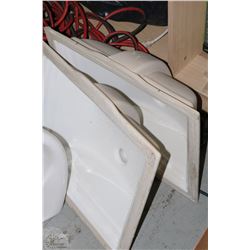 2 USED UNDER MOUNT SINKS