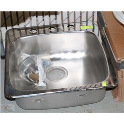 NOVANNI STAINLESS STEEL 20.5" X 20" KITCHEN SINK