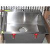 Image 1 : 20" X 20.5 " STAINLESS STEEL KITCHEN SINK